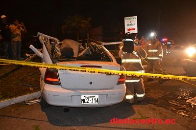 Accidente de tránsito deja tres muertos y tres heridos en Santo Domingo