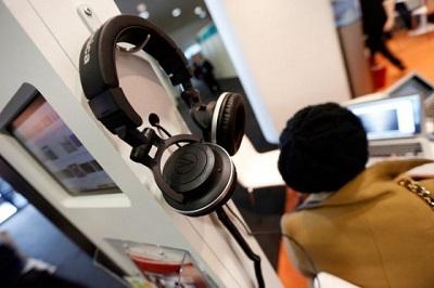 Músicos piden 80 % de los ingresos por el uso de su música en 'streaming'