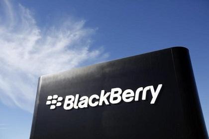 BlackBerry ofrece hasta 600 dólares por reemplazar iPhone por Passport