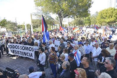 Exiliados cubanos rechazan acuerdo