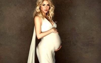 Shakira ingresó a una clínica para dar a luz este martes, según medio español