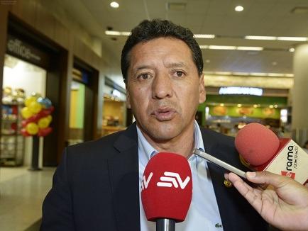 Sixto Vizuete no continuará como DT de la selección ecuatoriana