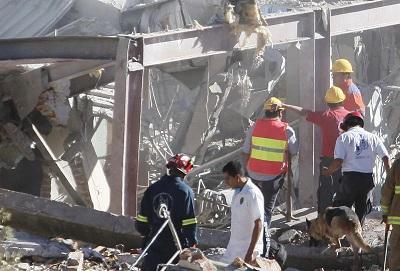 Explosión de un camión de gas deja al menos dos muertos en México