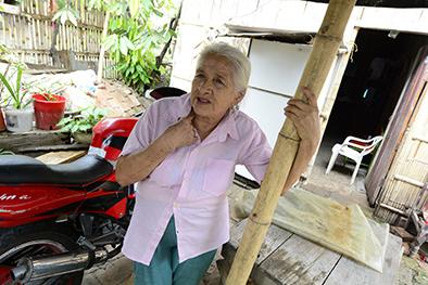 Blanquita, a sus 76 años, espera ansiosa su primera comunión