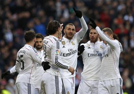 El Real Madrid goleó por 4-1 al Real Sociedad