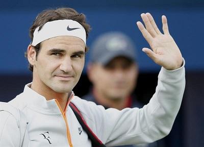 Federer arrasa a Coric y alcanza su décima final en Dubai