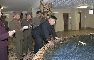 Kim Jong-Un pide a sus militares que estén 'preparados' para la guerra