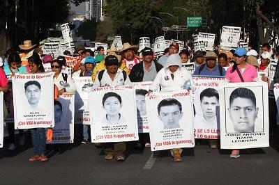 Expertos de CIDH inician investigación sobre los 43 estudiantes desaparecidos