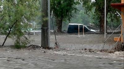 Fuertes lluvias dejan más de 2.000 evacuados en centro y norte de Argentina