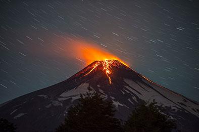 Erupción volcánica  deja 4.000 evacuados