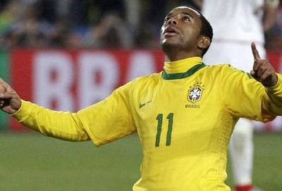 Robinho agradece a Dios por no haber sido convocado para el Mundial 2014