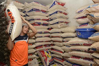 La libra de arroz pasa de 32 a 42 centavos
