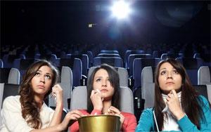 Estudio revela que ver películas tristes provoca comer más canguil