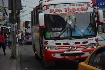 Transportistas urbanos de Santo Domingo temen perder sus buses