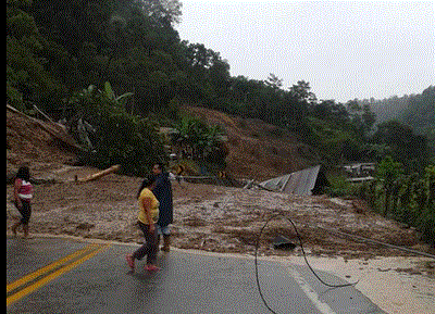 ECU 911 coordina atención por deslizamientos en Santo Domingo