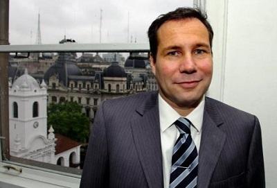 Oficialismo argentino cuestiona a la exesposa del fiscal Nisman