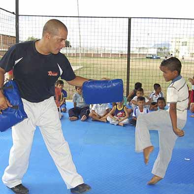 40 niños de Jaramijó aprenden taekwondo