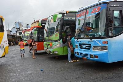Santo Domingo: Quejas por el alza de pasajes en transporte rural