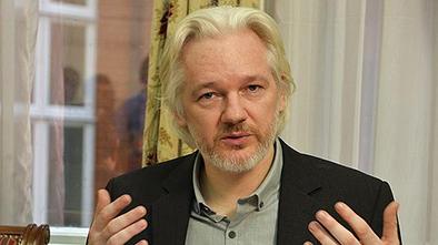 Assange acepta interrogatorio