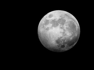 La Luna tendría 447 mil millones de años la edad