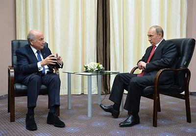 Blatter les dice 'que se queden en casa' a los que no quieren el Mundial en Rusia