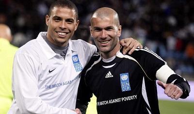 Ronaldo y Zidane se calzan de nuevo los pupos por las víctimas del Ébola