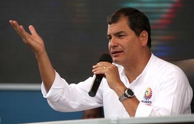El 45% de ecuatorianos le cree a Correa