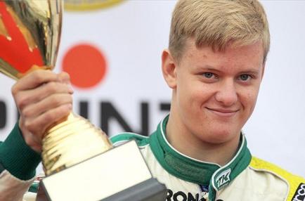 Mick Schumacher logra su primera victoria en la ADAC Fórmula 4