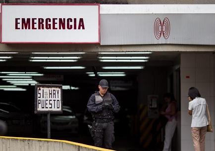 Operan de urgencia con éxito al alcalde opositor venezolano Antonio Ledezma