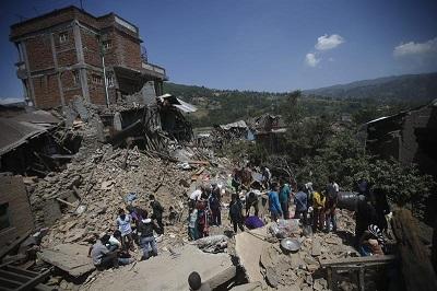 Tres mujeres son rescatadas tras permanecer 8 días bajo los escombros
