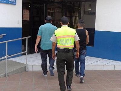 Policía frustra dos delitos en Portoviejo