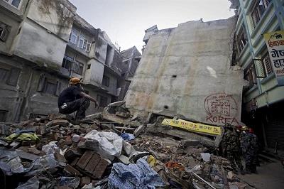 Nepal reconstruirá el país con casas a prueba de terremotos