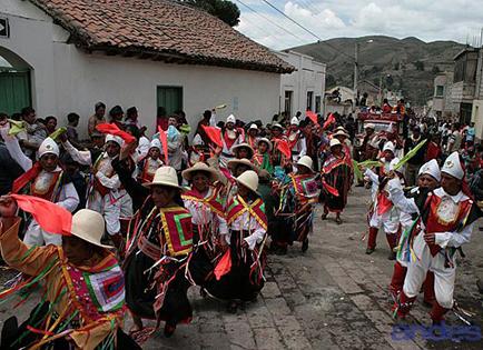 Fiesta de influencia andina y europea