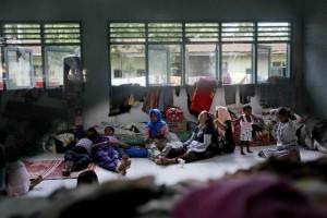 Hallan un campamento de inmigrantes con fosas comunes en Malasia