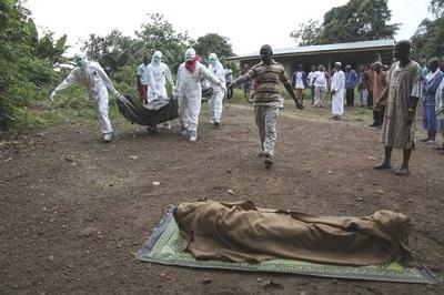 La epidemia de ébola podría continuar hasta finales de año, según la OMS