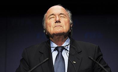 Blatter:  ¿se queda o se va?