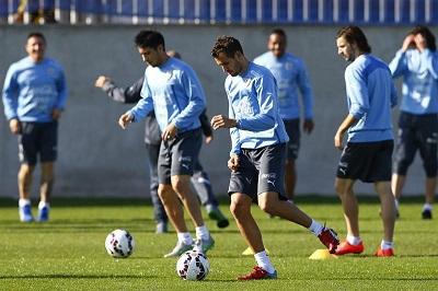 Uruguay reconoció el campo del estadio en el que enfrentará a Argentina