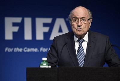 Blatter niega ser corrupto y desafía a que se demuestre lo contrario