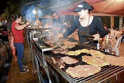 La comida mueve la economía en la Ciudadela El Palmar