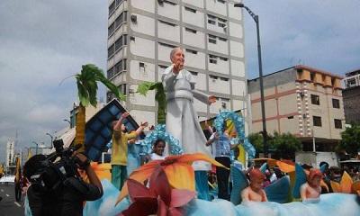 Guayaquileños celebraron fiestas de fundación con desfiles