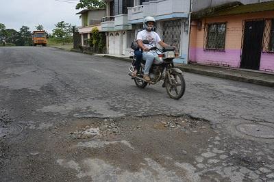 Calle Río Chila: Moradores denuncian exceso de huecos en la vía