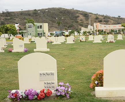 En cementerios privados hay 13 mil sepultados
