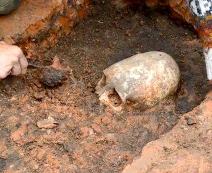 Arqueólogos rusos  encuentran un curioso cráneo del siglo II