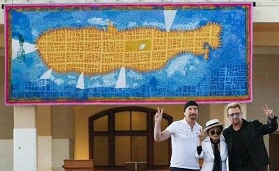 Yoko Ono y U2 desvelan un tapiz en recuerdo de John Lennon