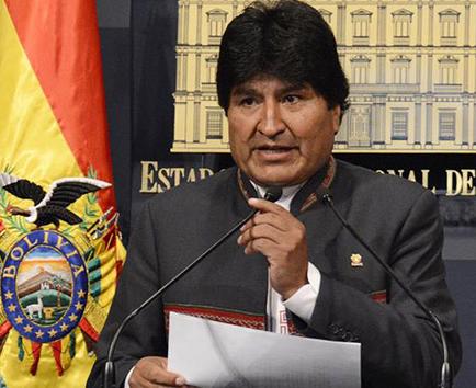 Morales pide garantía papal