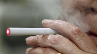 Los cigarrillos electrónicos son 'un 95% menos dañinos que el tabaco'
