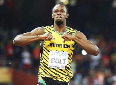 Bolt se consagró campeón de los 200 metros y sigue haciendo historia