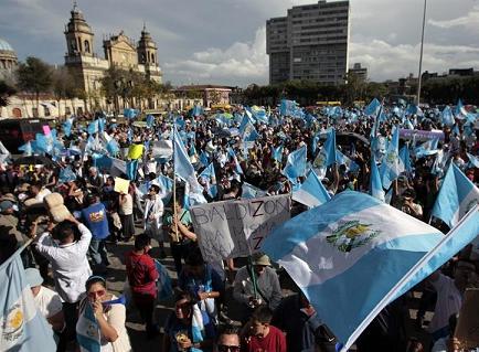 Protestas y pronóstico de abstención reinan en Guatemala a 7 días de comicios
