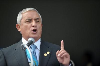Presidente de Guatemala presenta amparo para evitar retiro de inmunidad