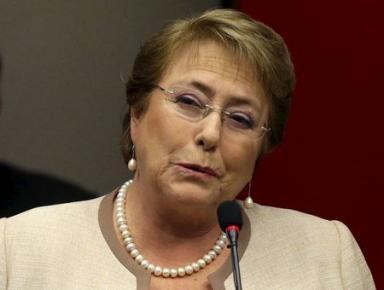 La aprobación de Bachelet se sitúa en 24 por ciento, la más baja de sus dos mandatos